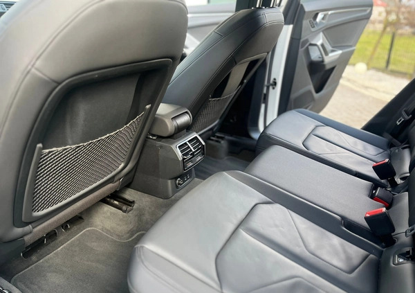 Audi Q3 cena 119000 przebieg: 75000, rok produkcji 2020 z Radom małe 92